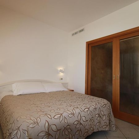 Hotel Residence Imperial Misano Adriatico Exterior photo