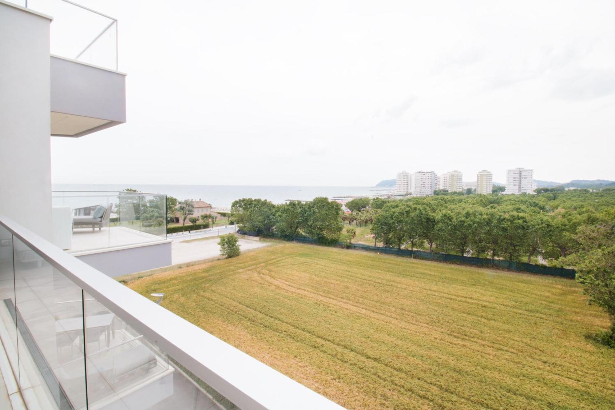 Hotel Residence Imperial Misano Adriatico Exterior photo